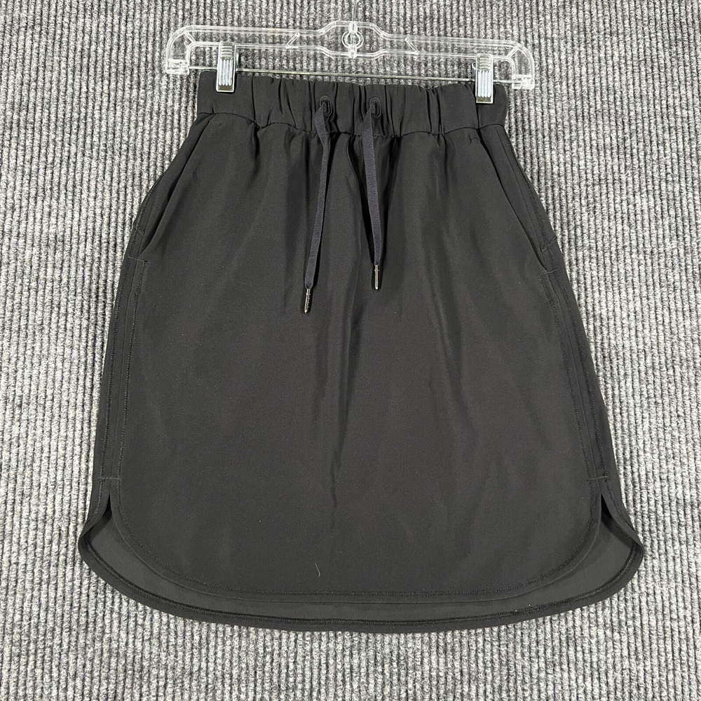 Lululemon Skort Womens 2 Black Outdoor Casual Active Yoga Tennis Golf Pickleball